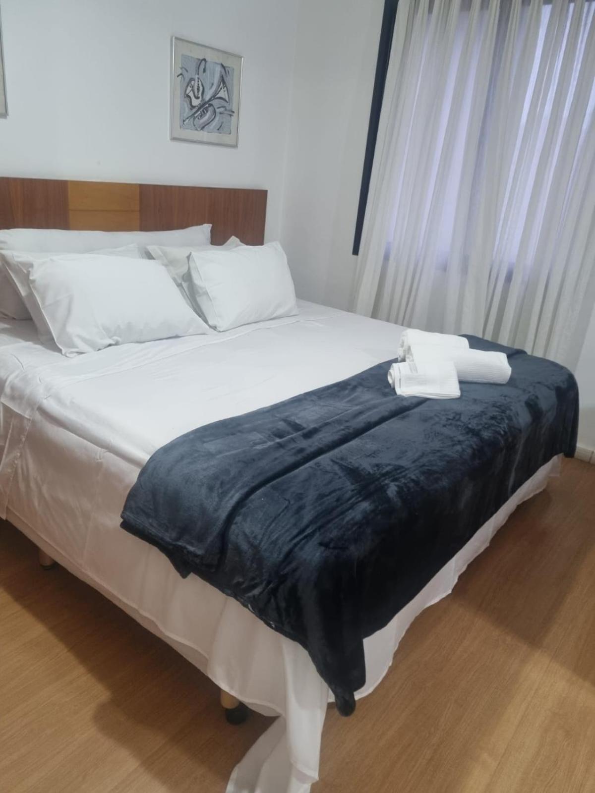 Apartamento Flat Jamaris 100 Moema Uh1211 *